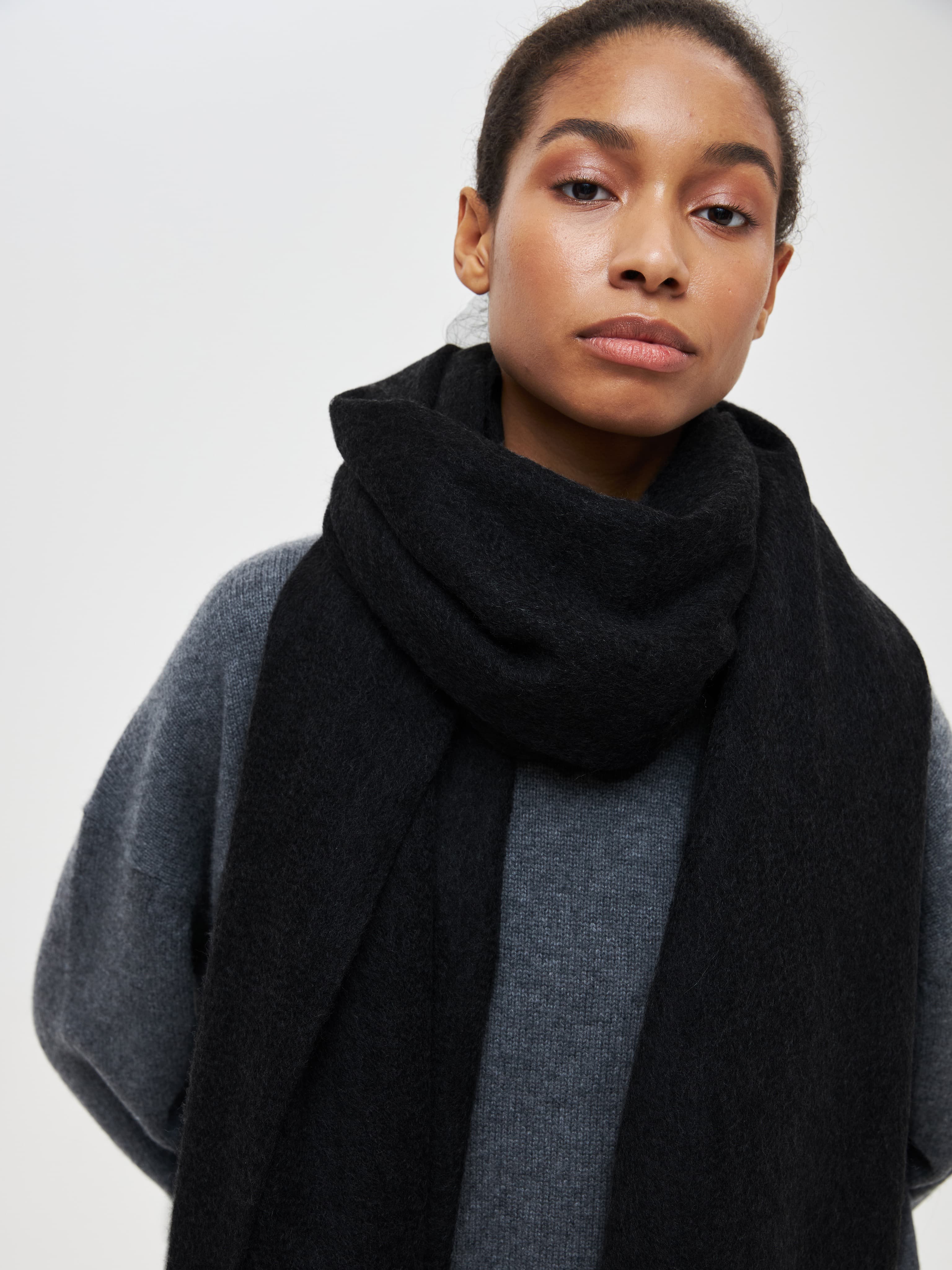 Cashmere cheap black scarf